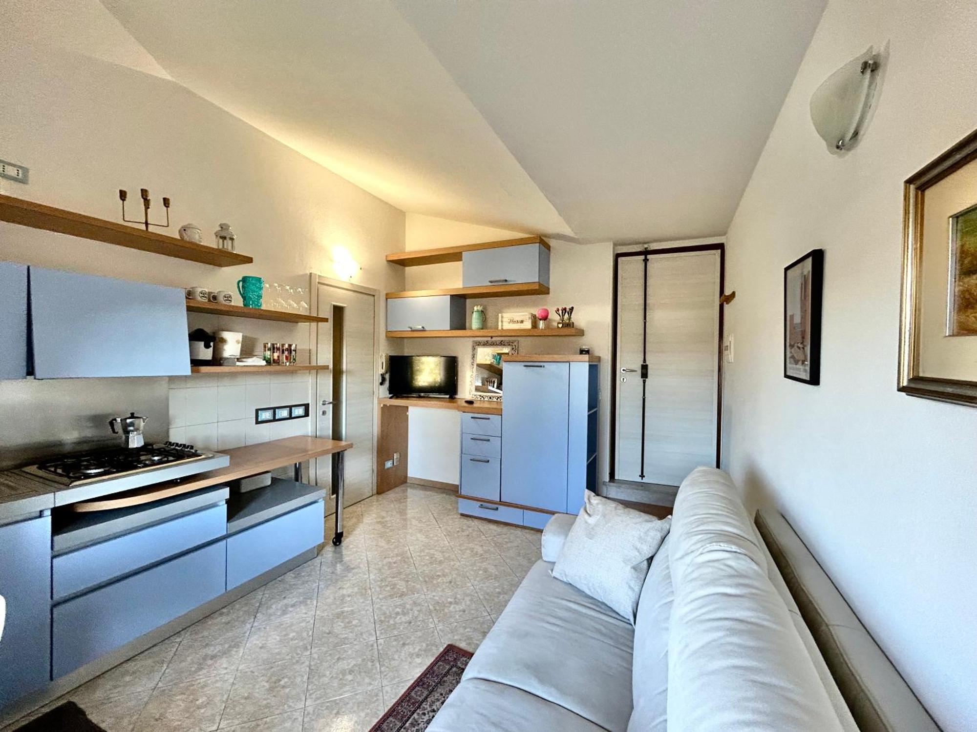 Di Garda A 50 Metri La Casa Di Pamela * Desenzano del Garda